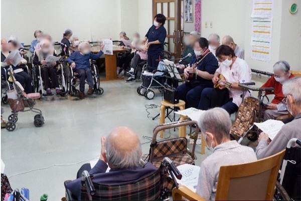 秋空に笑顔が咲いて