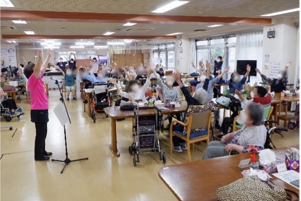 秋空に笑顔が咲いて